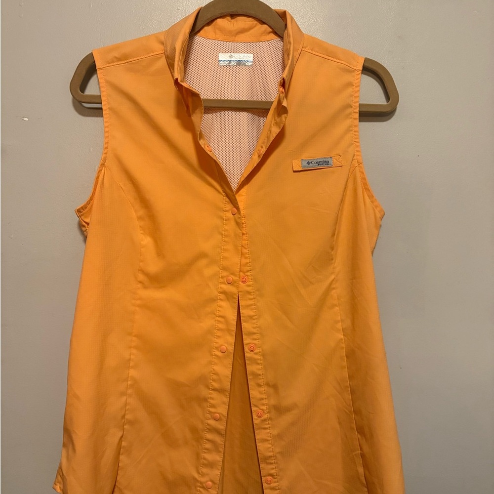 Columbia Women's Bright Orange Sleeveless Button-Front Shirt